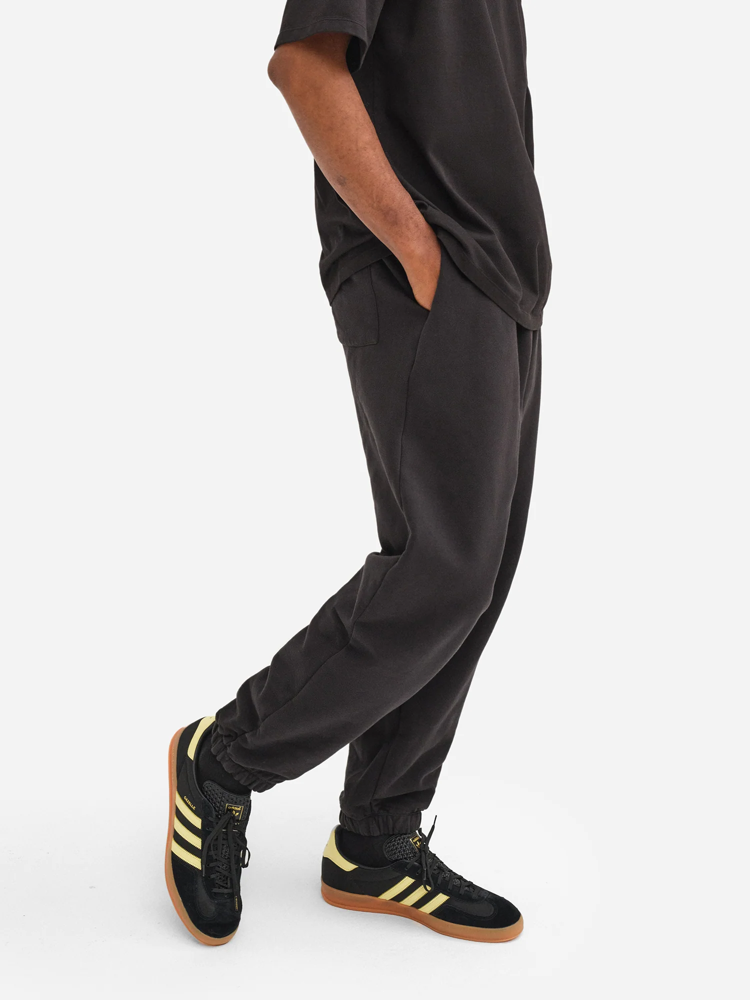 Men's Organic Fleece Relaxed Sweatpant - Image 3