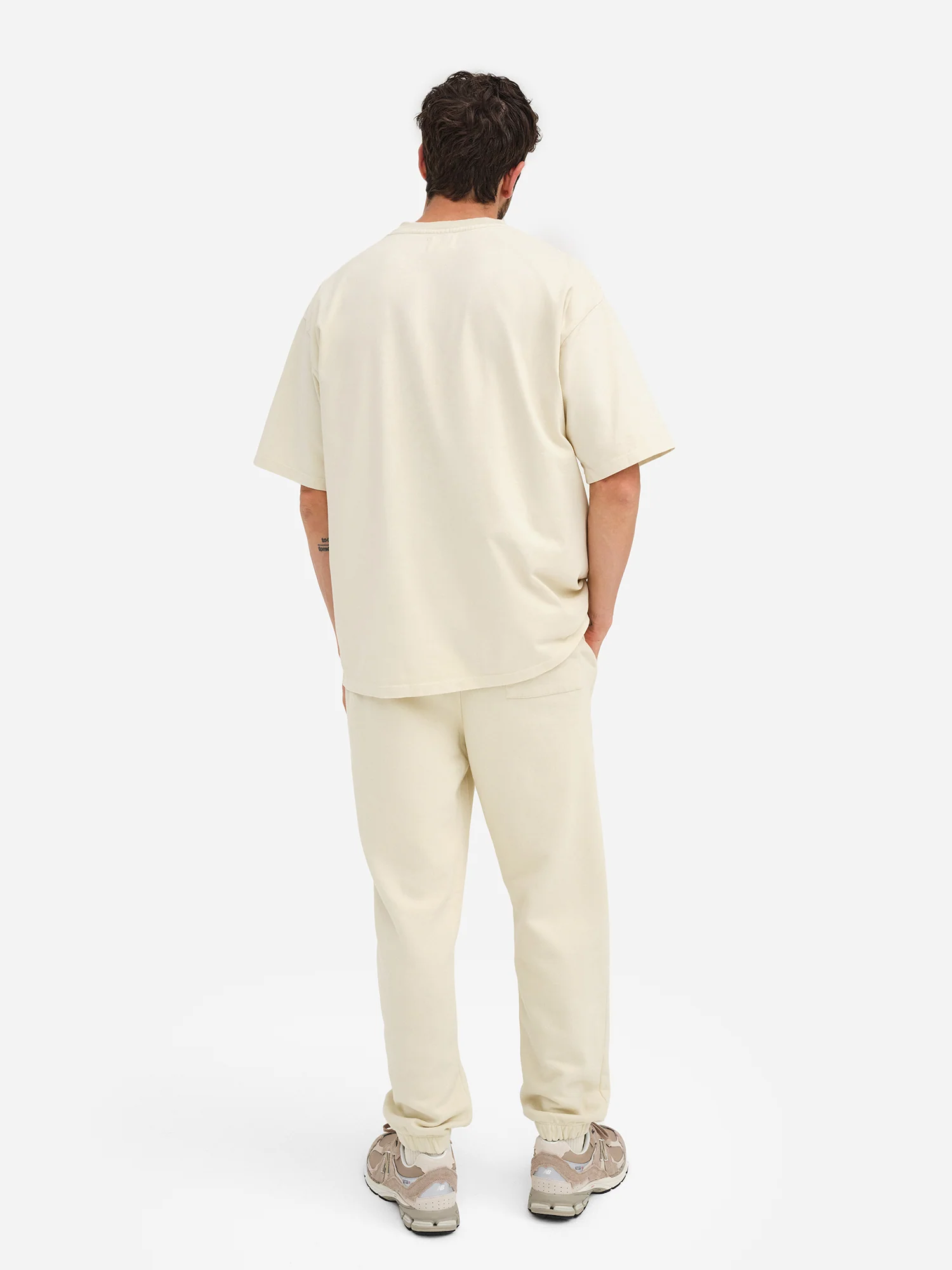 Men's Organic Heavyweight Cotton Relaxed Tee - Image 5